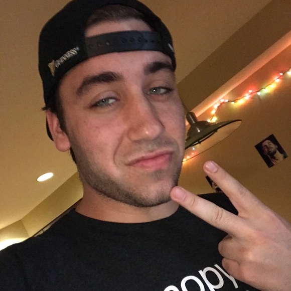 Meet your Posher, Kyle - Picture 1 of 1